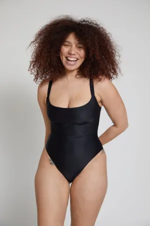 Penny One Piece / Black